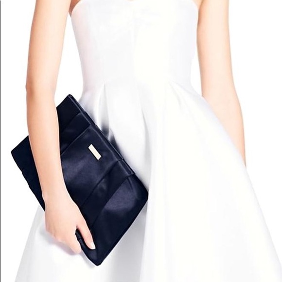 Wedding Belles April Clutch - Picture 5 of 7